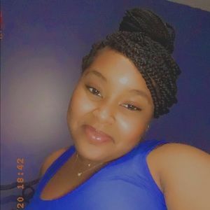 Meet your Posher, Aysia